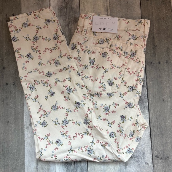 LOFT Denim - NWT LOFT Floral Modern Skinny White Jeans Sz 31 - 1217